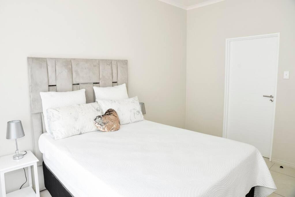 The Ellipse Palazzo Apartment Midrand Eksteriør bilde