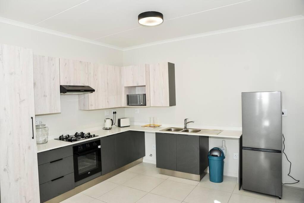 The Ellipse Palazzo Apartment Midrand Eksteriør bilde